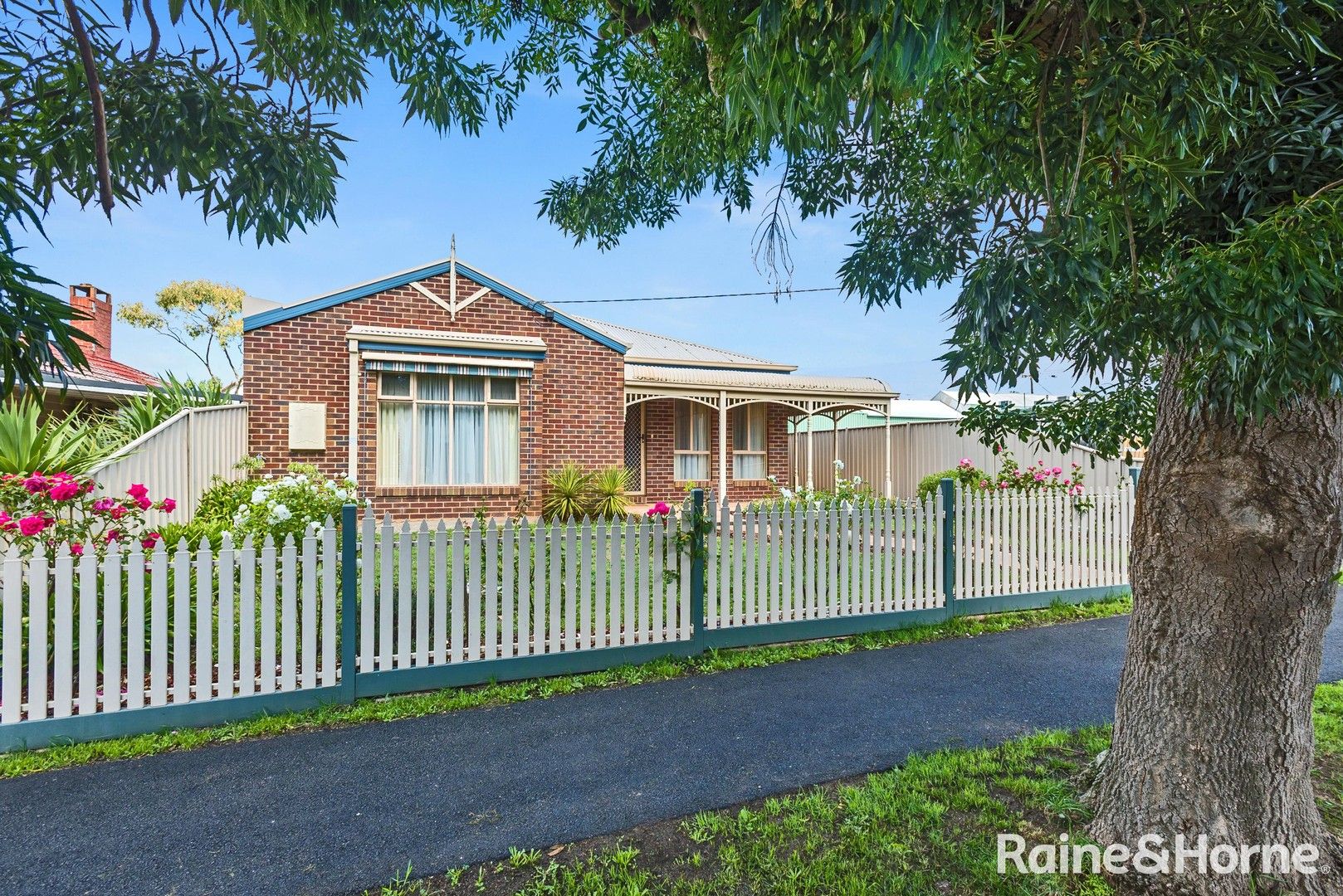 2 Yaldwyn Street, Kyneton VIC 3444, Image 1