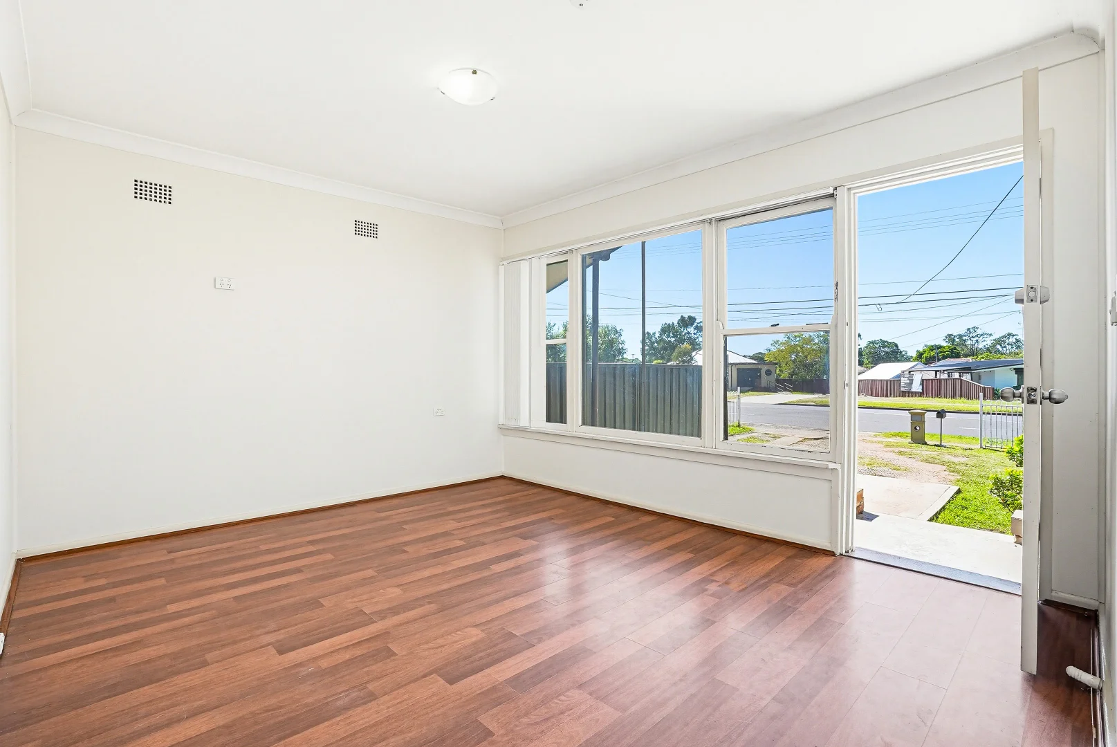 Additional image 4 of 23 Palmyra Avenue, Lethbridge Park NSW 2770