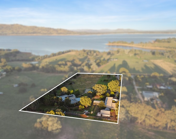 889 Lake Road, Bethanga VIC 3691