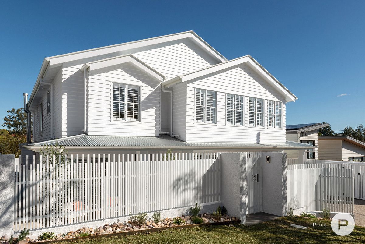 6 bedrooms House in 11 Jerome Street COORPAROO QLD, 4151