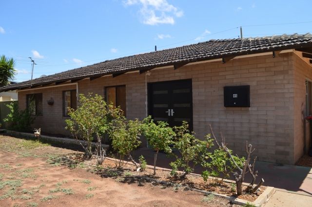 4 bedrooms House in 45 Grevillea Crescent KAMBALDA WEST WA, 6442