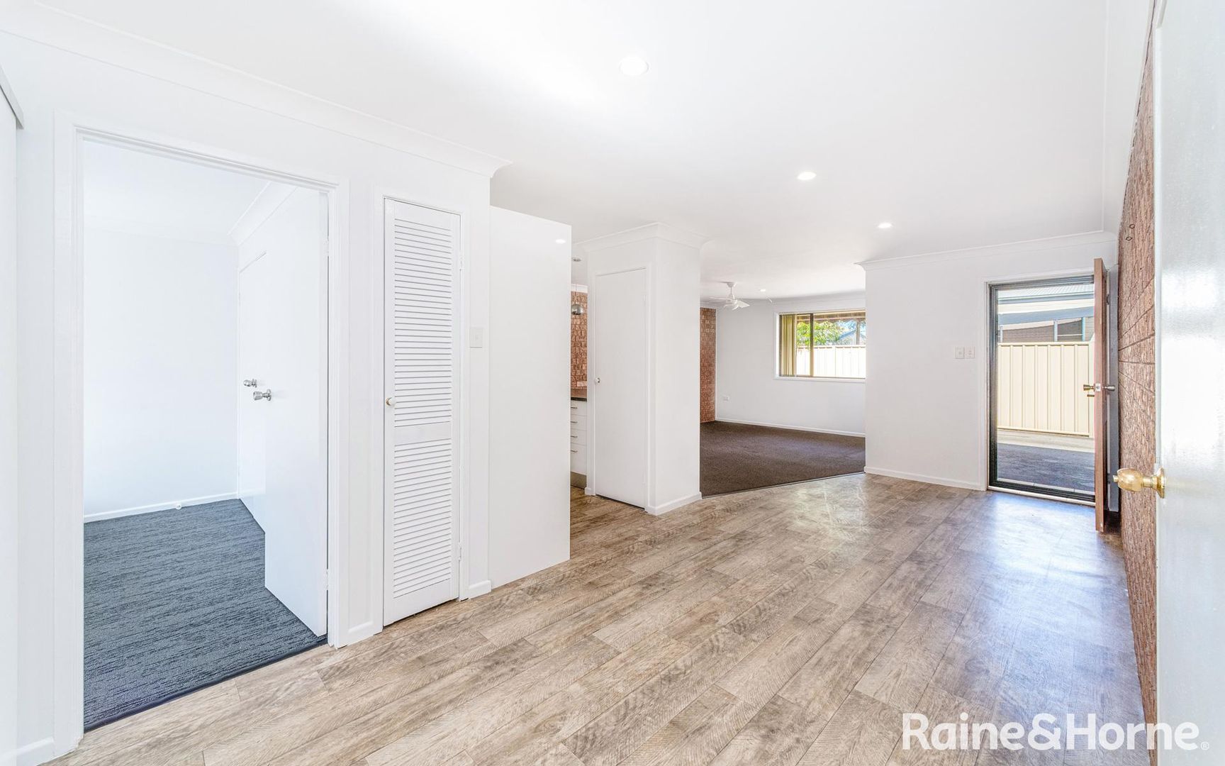 2/20 Waratah Avenue, Yamba NSW 2464, Image 2