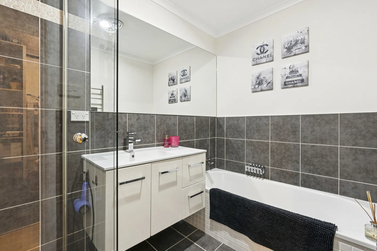 Additional image 18 of 17 Buckley Circuit, Kambah ACT 2902