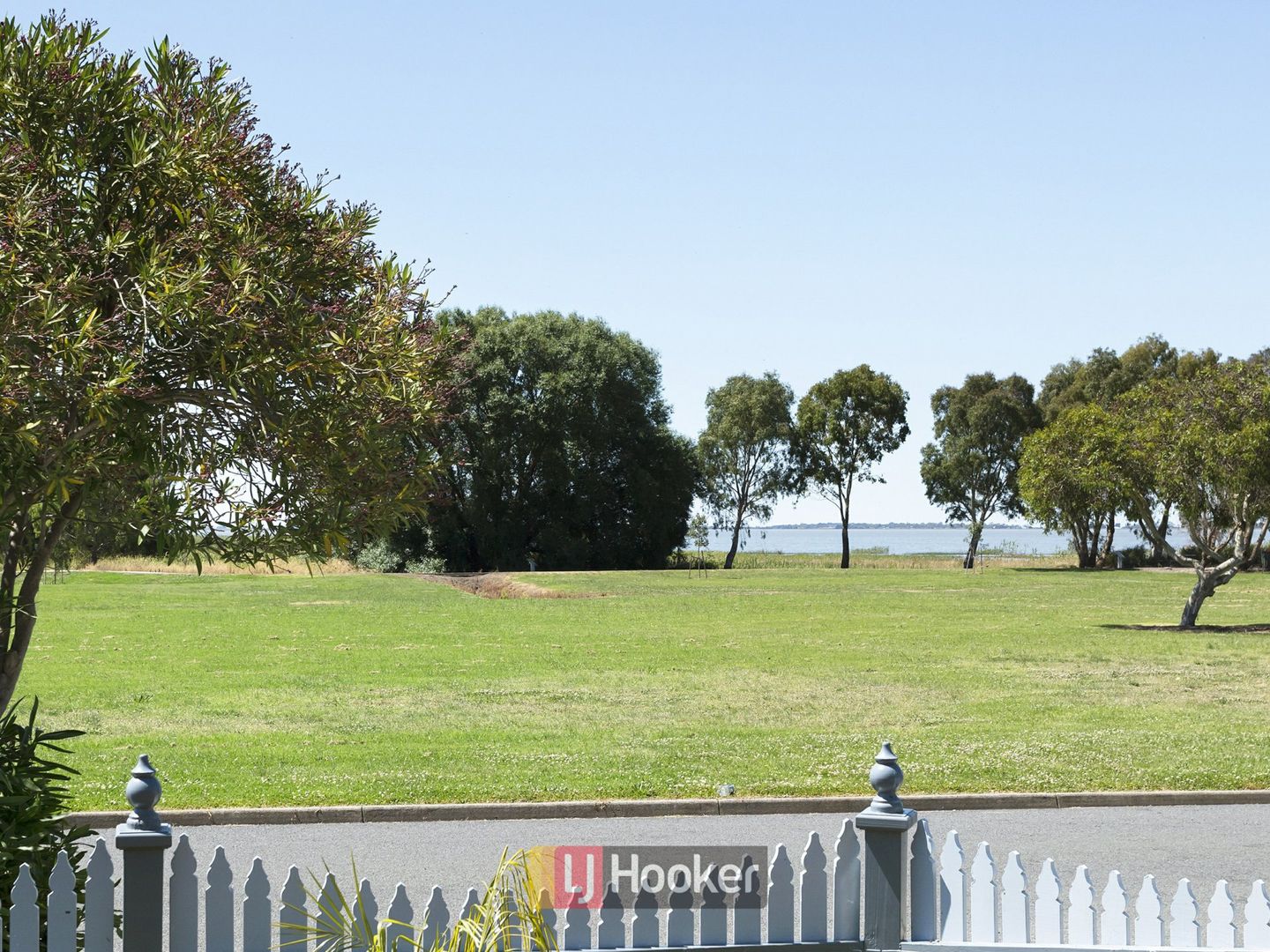 18 The Esplanade, Colac VIC 3250, Image 2