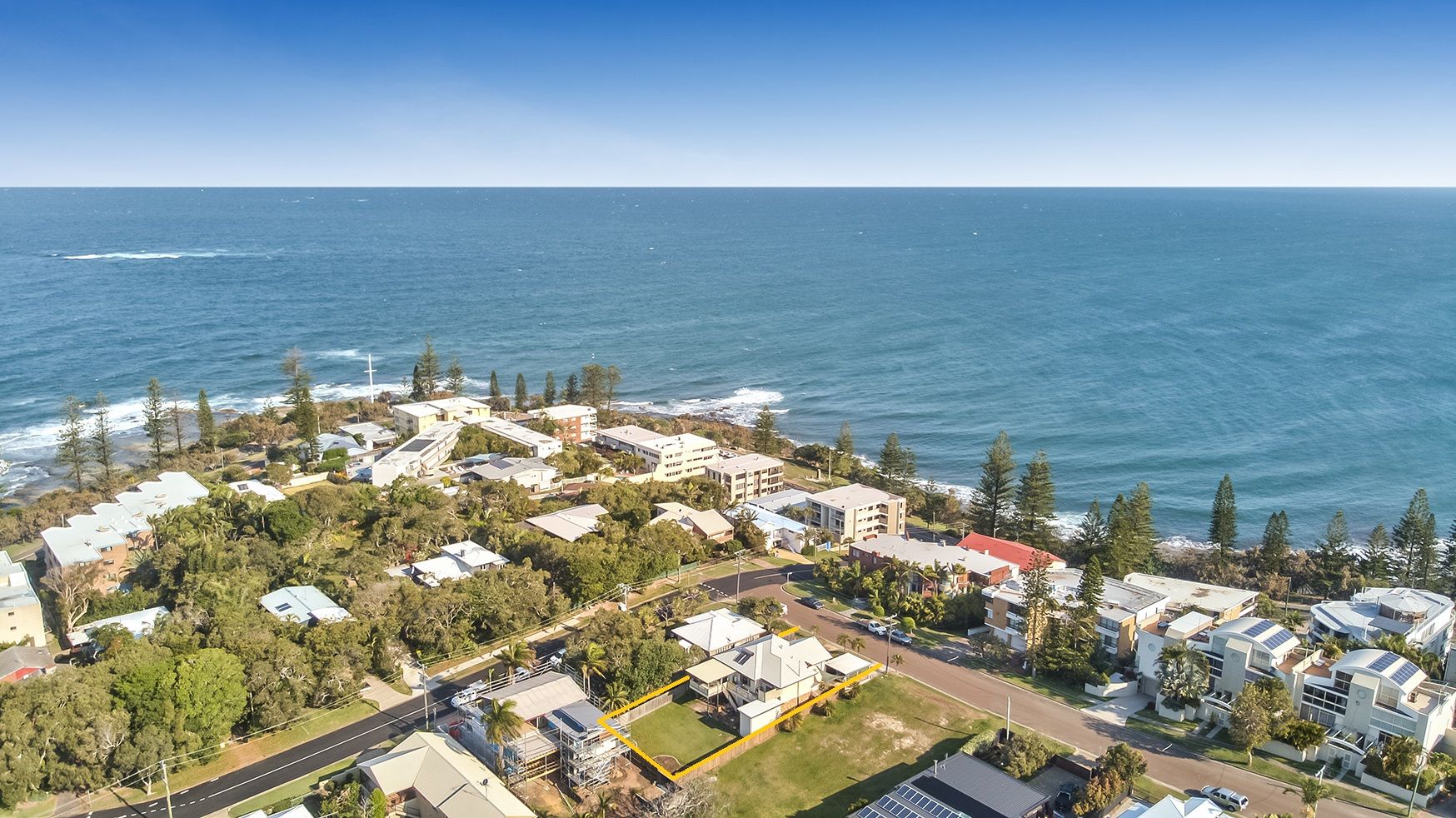 3 Burgess Street, Kings Beach QLD 4551, Image 2