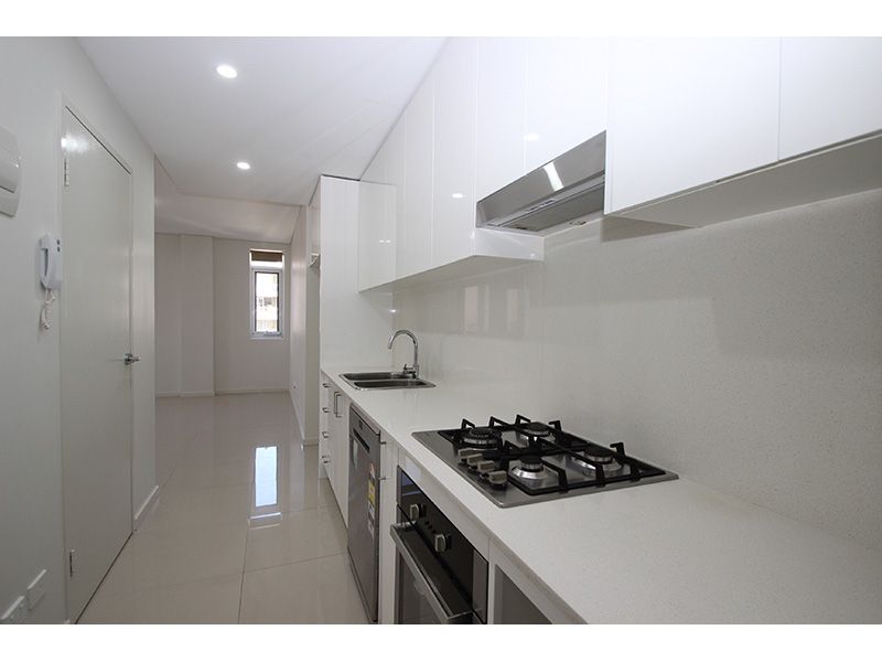 703/110 Hunter Street, Newcastle NSW 2300, Image 2