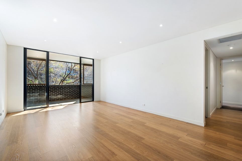 2 bedrooms Apartment / Unit / Flat in 19/1-5 Mandolong Road MOSMAN NSW, 2088