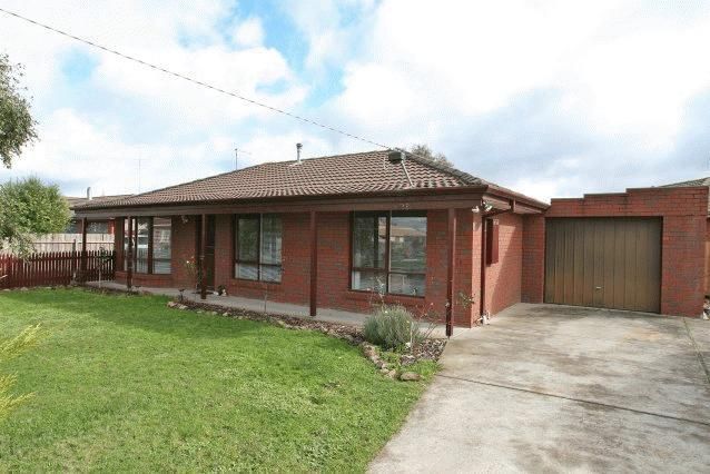 26a Jasmine Drive, DELACOMBE VIC 3356, Image 2