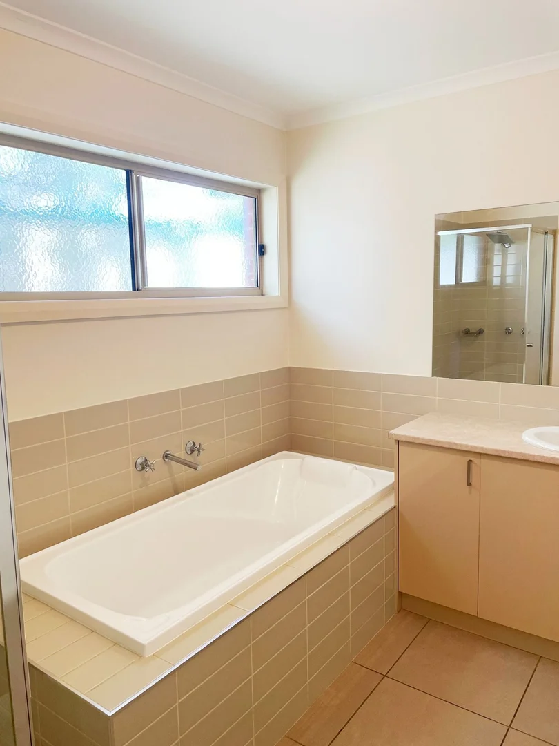 Additional image 4 of 34 Snodgrass St, Broadford VIC 3658