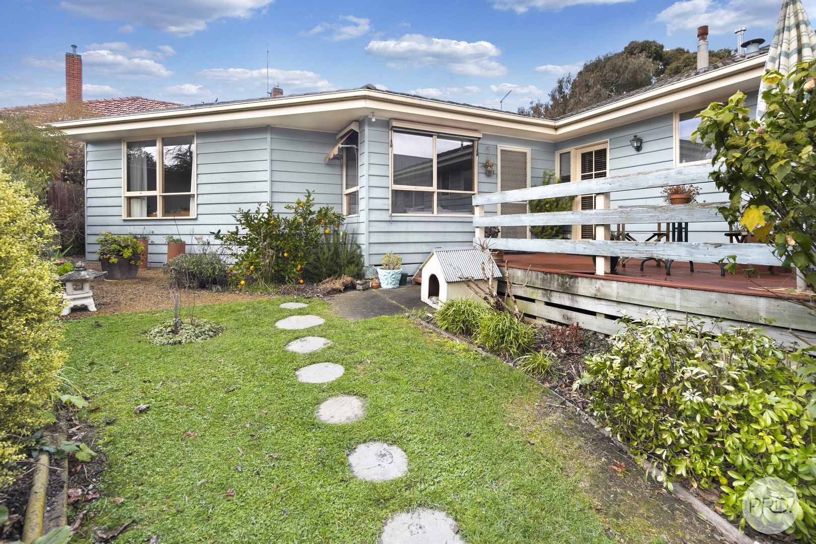 2 bedrooms House in 208 Howard Street SOLDIERS HILL VIC, 3350