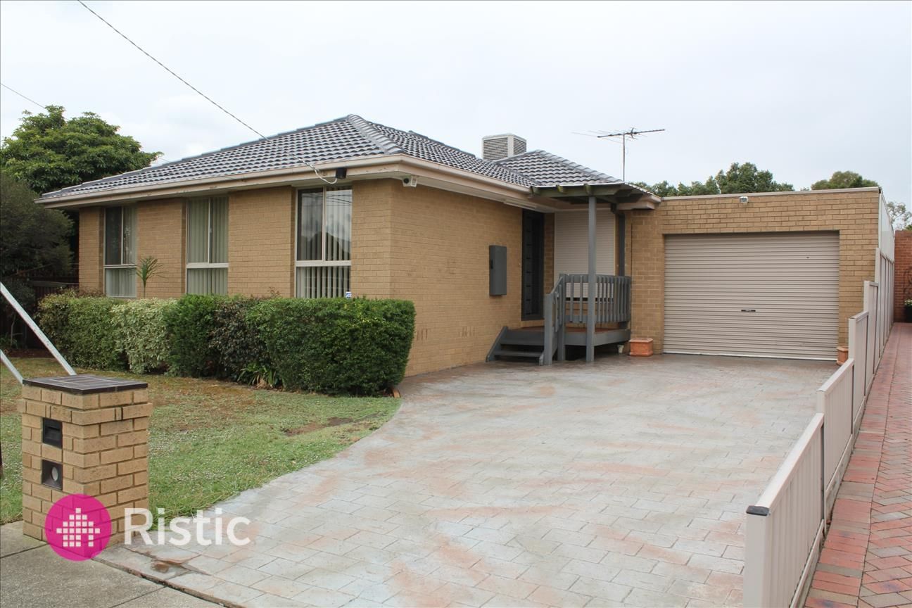 3 bedrooms House in 74 McDonalds Road EPPING VIC, 3076