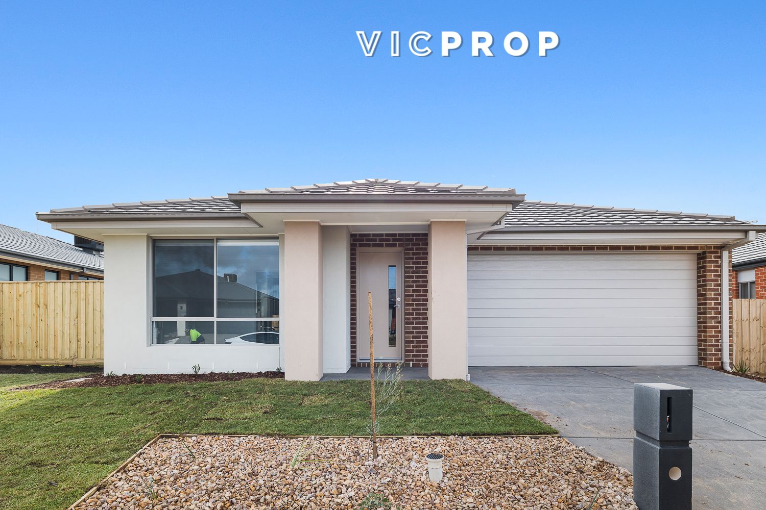 4 bedrooms House in 5 Nivea Street MAMBOURIN VIC, 3024