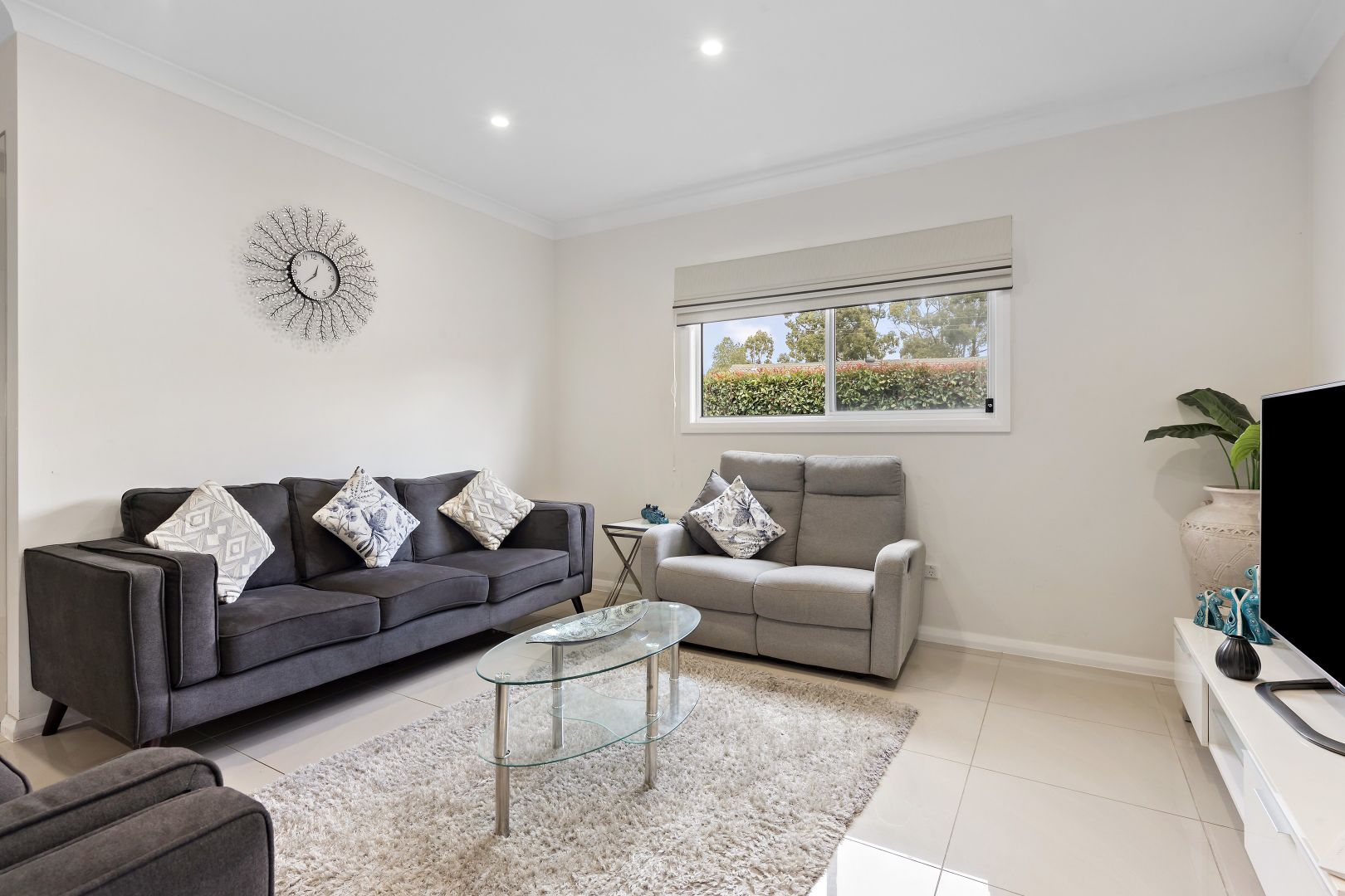 51 & 51a Cowley Crescent, Prospect NSW 2148, Image 2