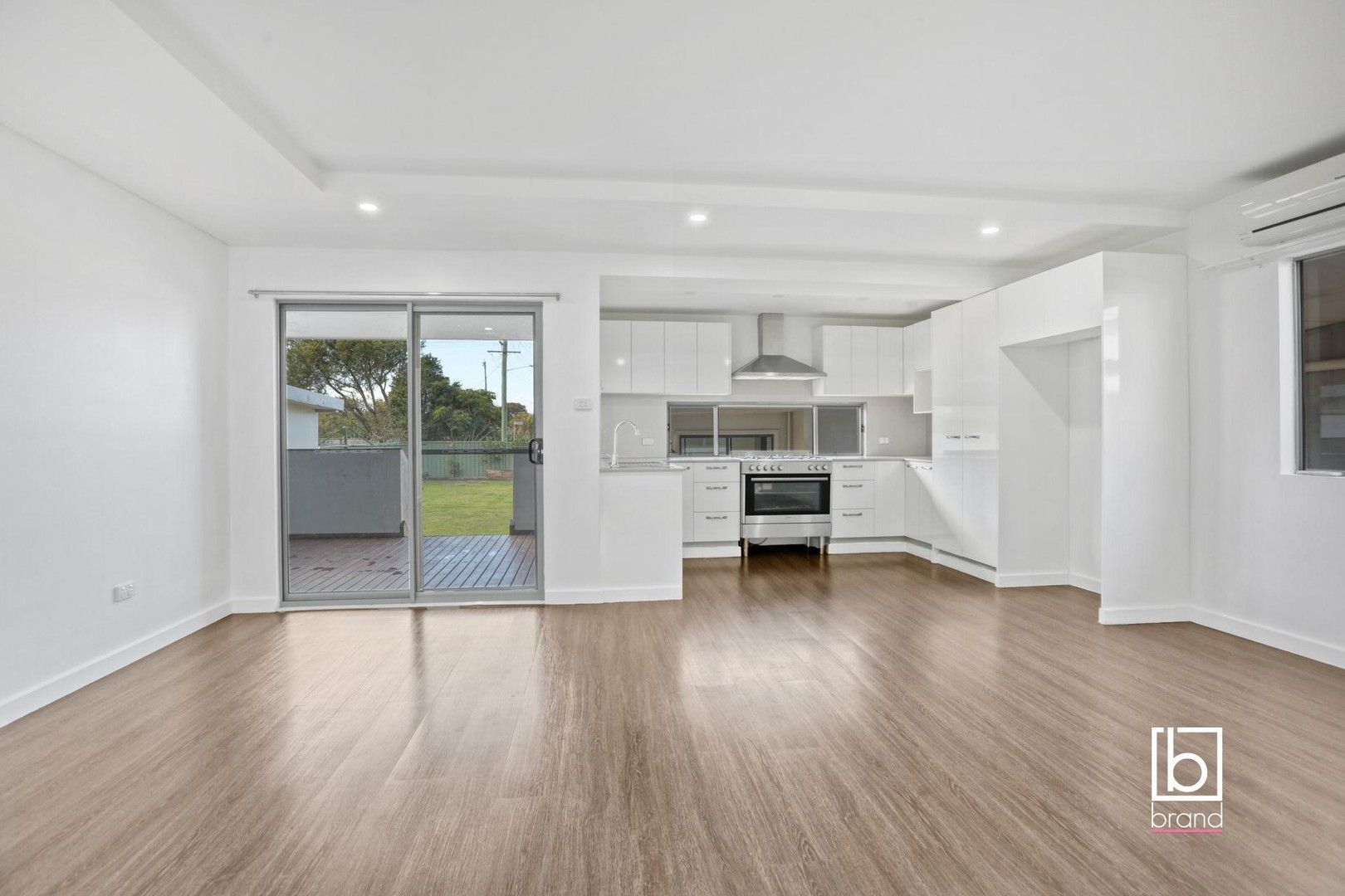 6 bedrooms House in 43 Glenavon Street TOUKLEY NSW, 2263