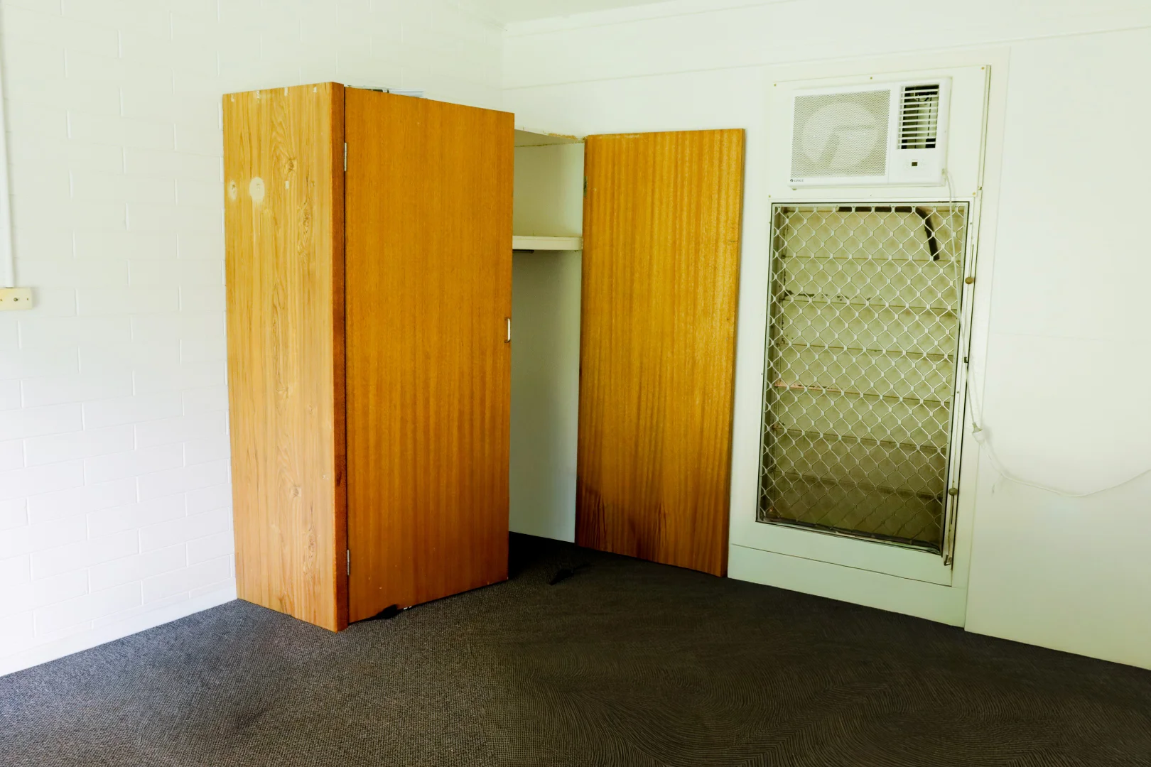 Image 32