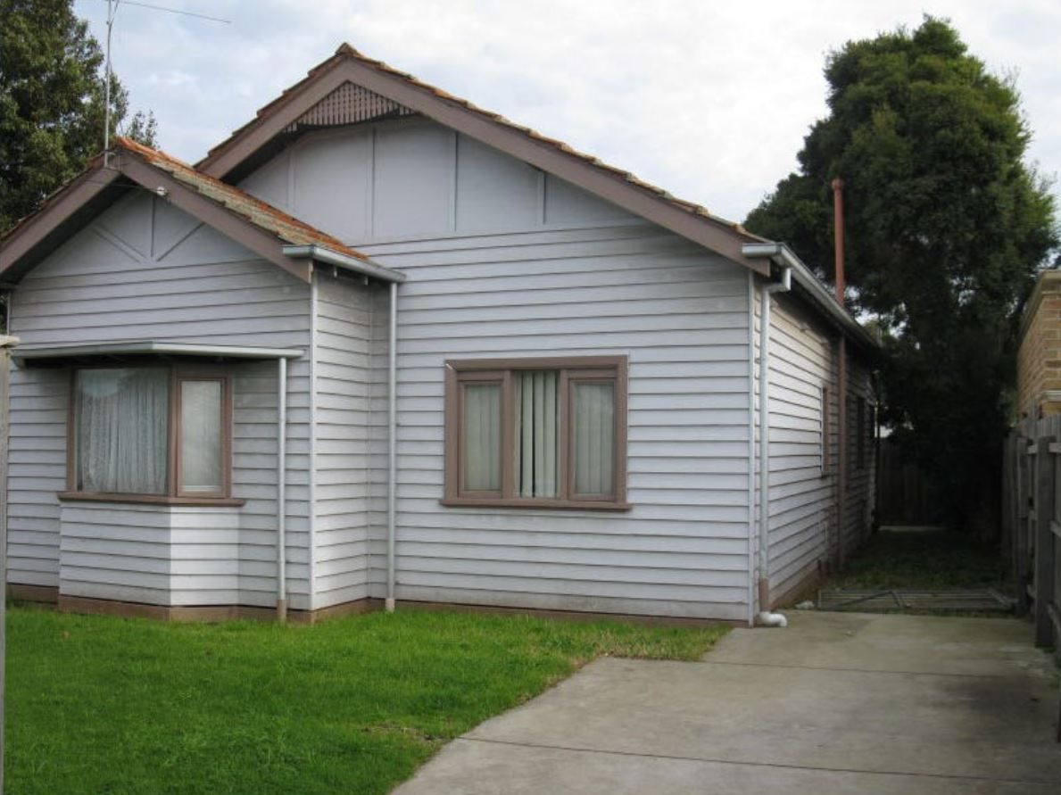 3 bedrooms House in 2 Bessemer Street SPRINGVALE VIC, 3171