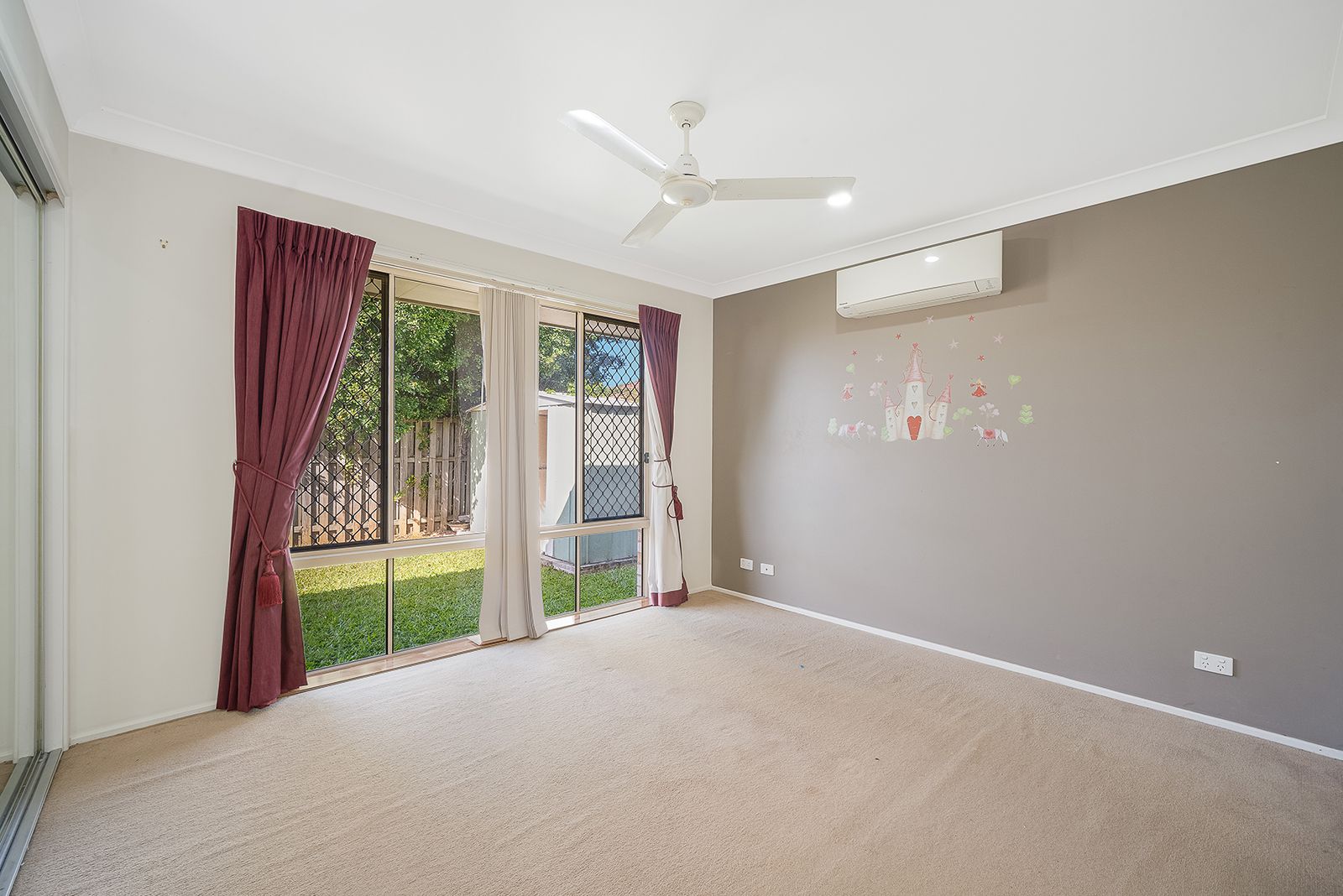 17 Winzear Drive, Kallangur QLD 4503, Image 2