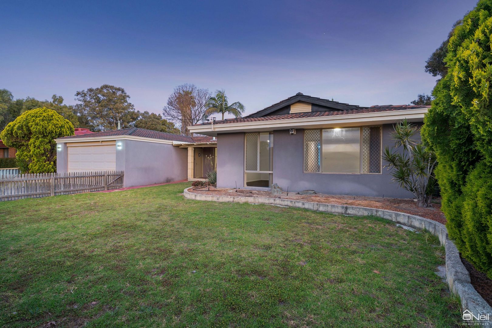 4 Chidzey Drive, Seville Grove WA 6112, Image 1