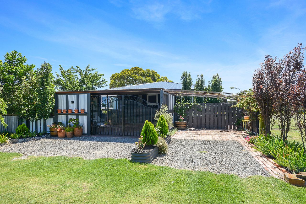 62 Edison Street, Hindmarsh Island SA 5214, Image 2