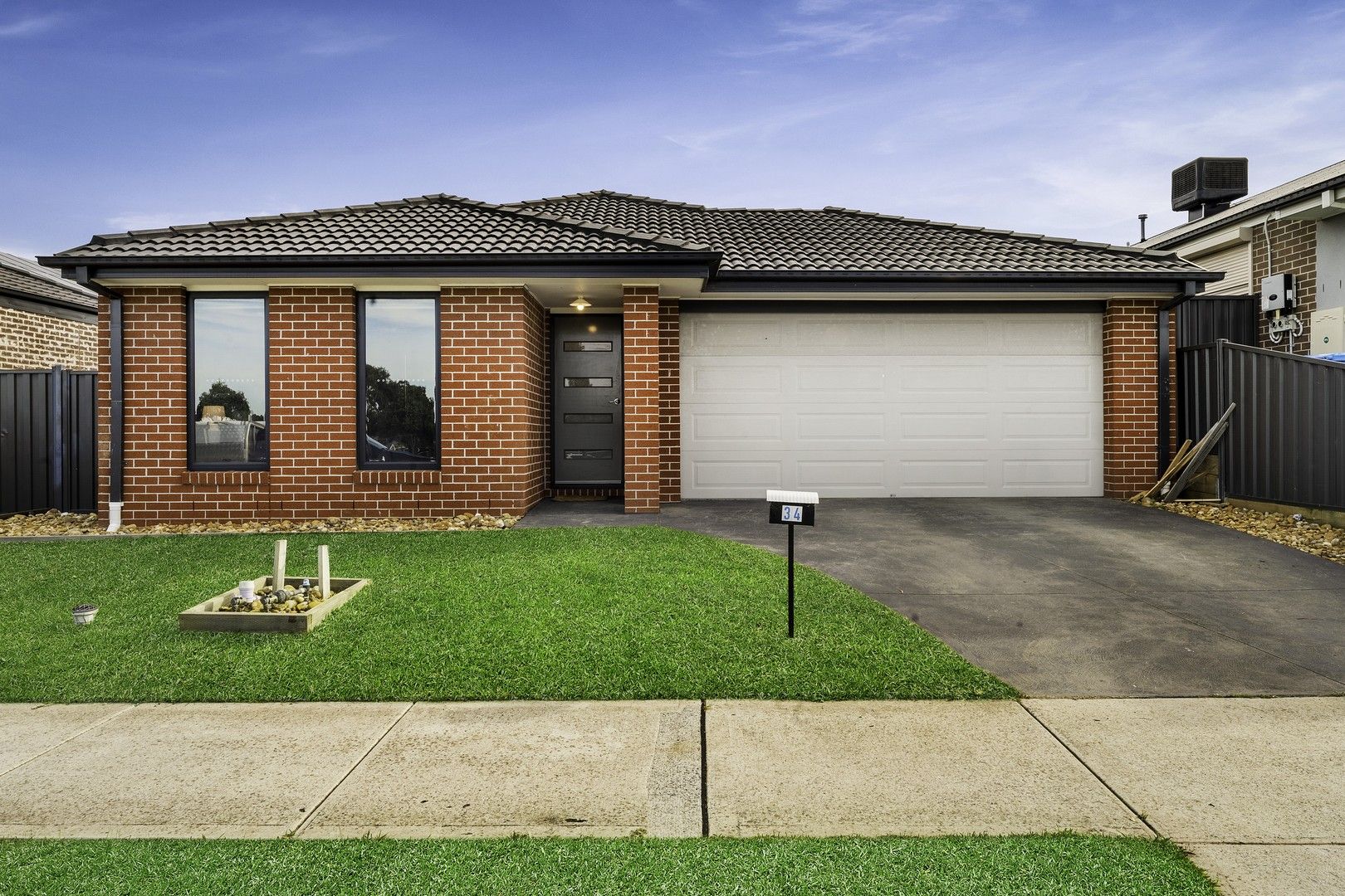 34 Serpells Way, Cranbourne East VIC 3977, Image 0