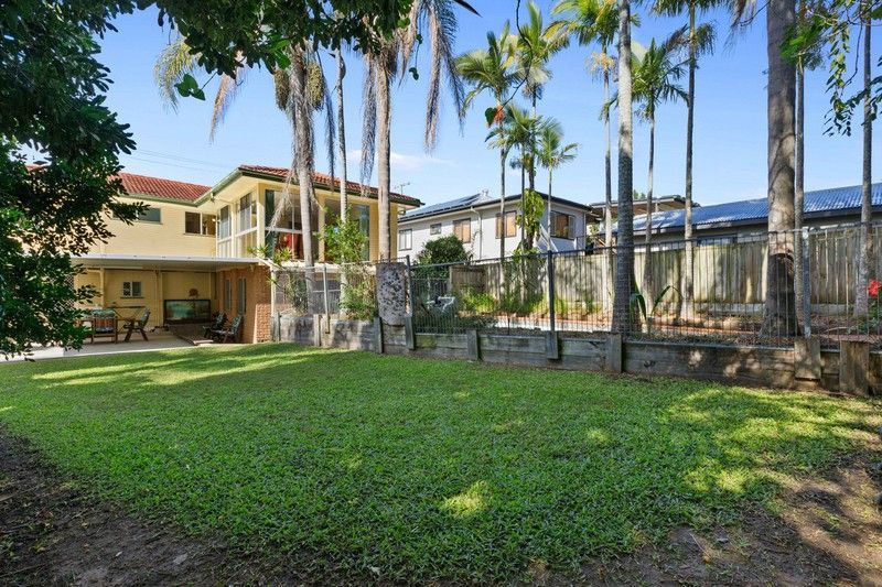 4 bedrooms House in 89 Kamarin Street MANLY WEST QLD, 4179