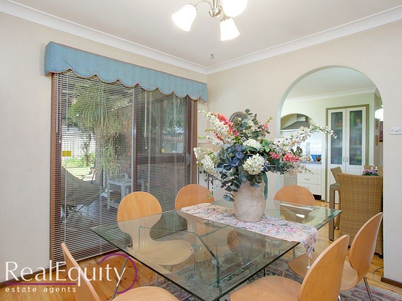 16 Derby Crescent, Chipping Norton NSW 2170, Image 2