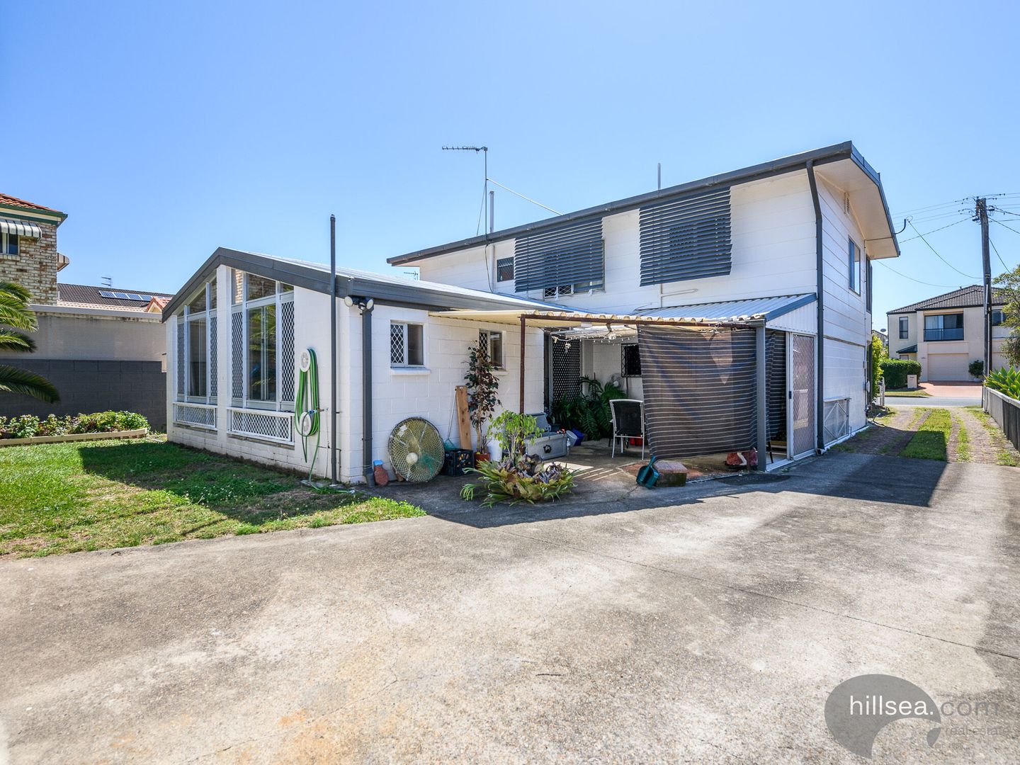 30 Victor Avenue, Paradise Point QLD 4216, Image 2