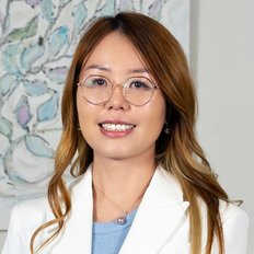 Suki Zhuang, Sales representative