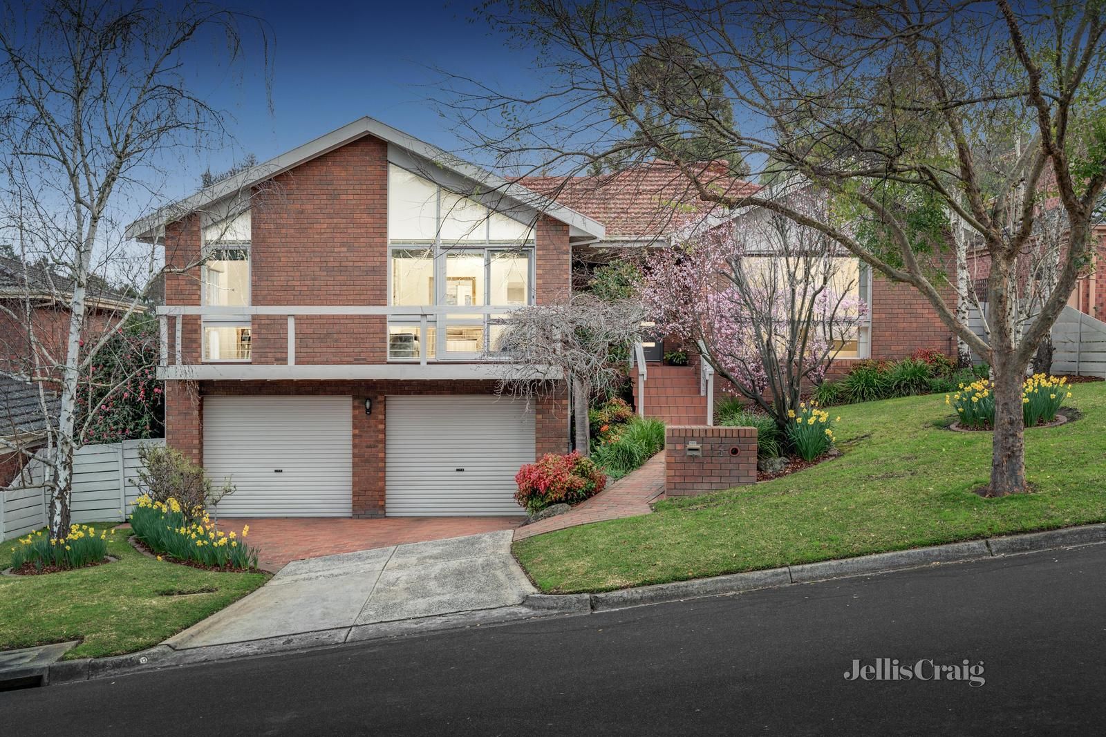 13 Roper Place, Doncaster East VIC 3109, Image 0