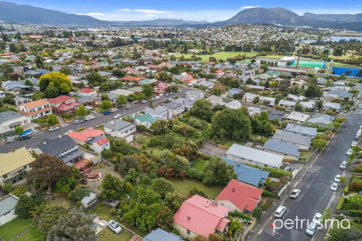 Additional image 25 of 34 Oldham Avenue, New Town TAS 7008