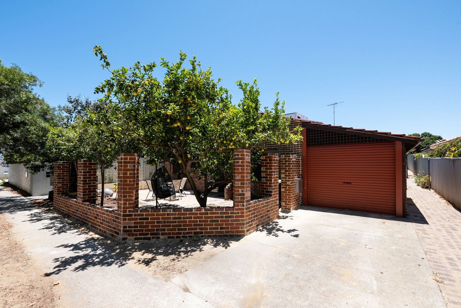 2 bedrooms Villa in 1/3 St Leonards Street MOSMAN PARK WA, 6012