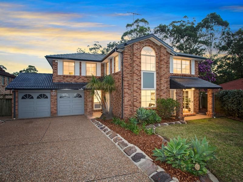 4 bedrooms House in 37 Darlington Drive CHERRYBROOK NSW, 2126