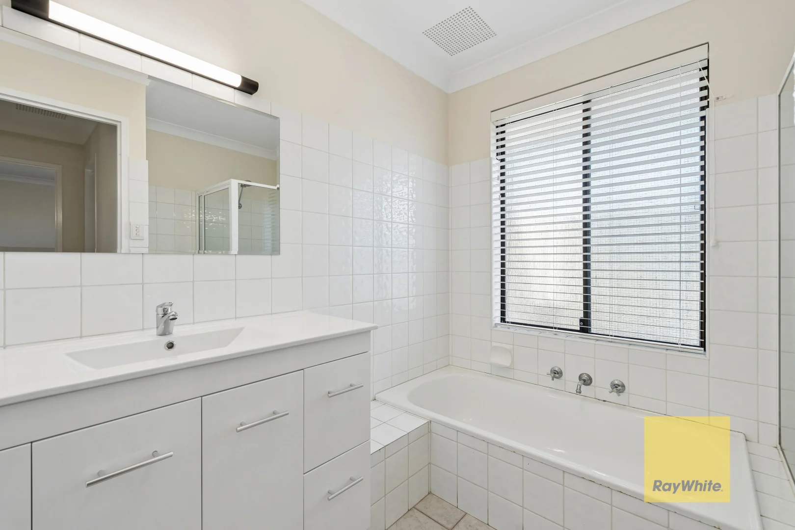 Additional image 15 of 42 Kanangra Crescent, Greenwood WA 6024