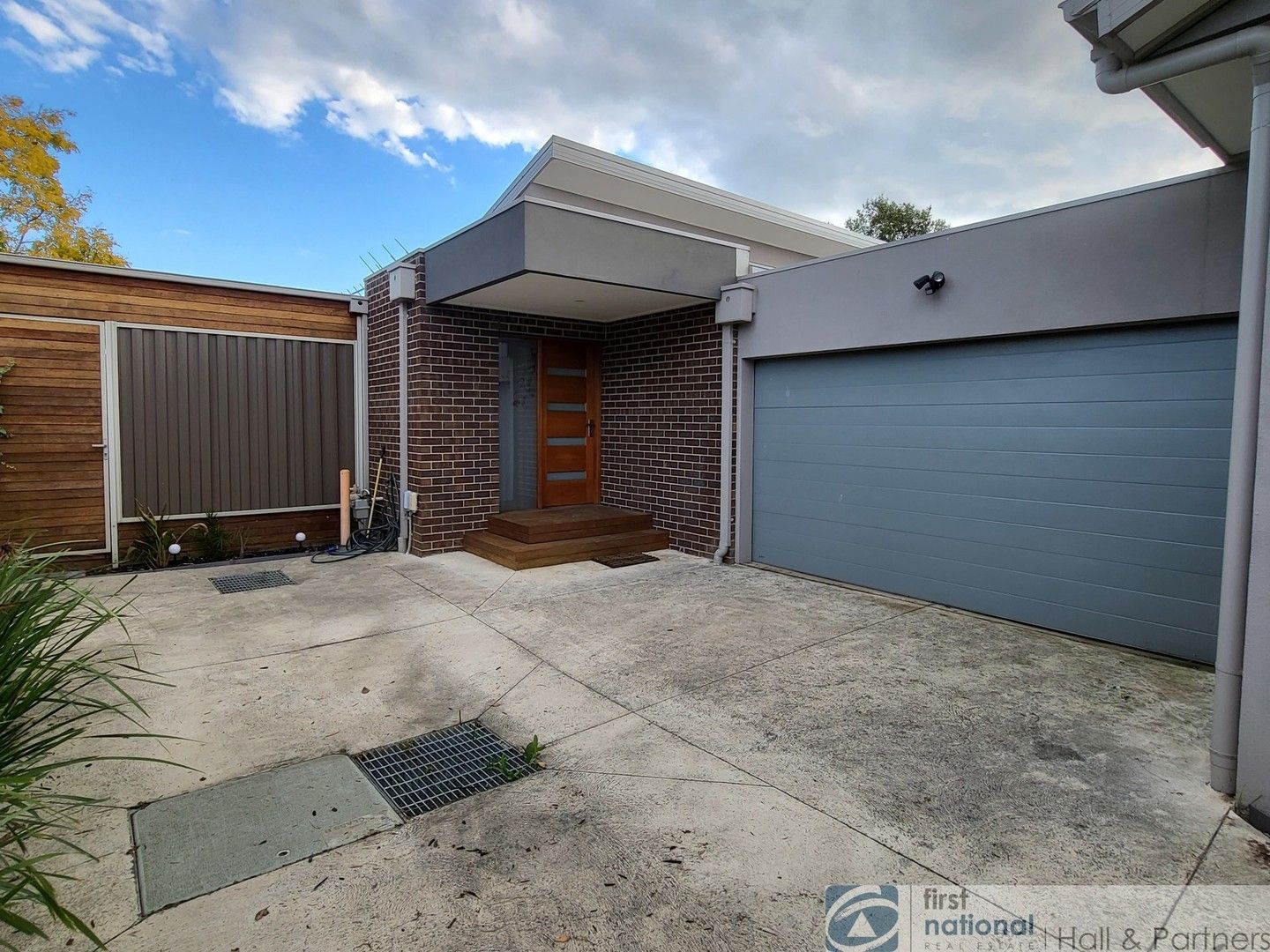 2 bedrooms House in 2/22 Heatherton Road ENDEAVOUR HILLS VIC, 3802