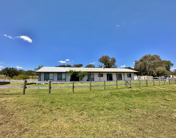 3820 Murringo Road, Young NSW 2594