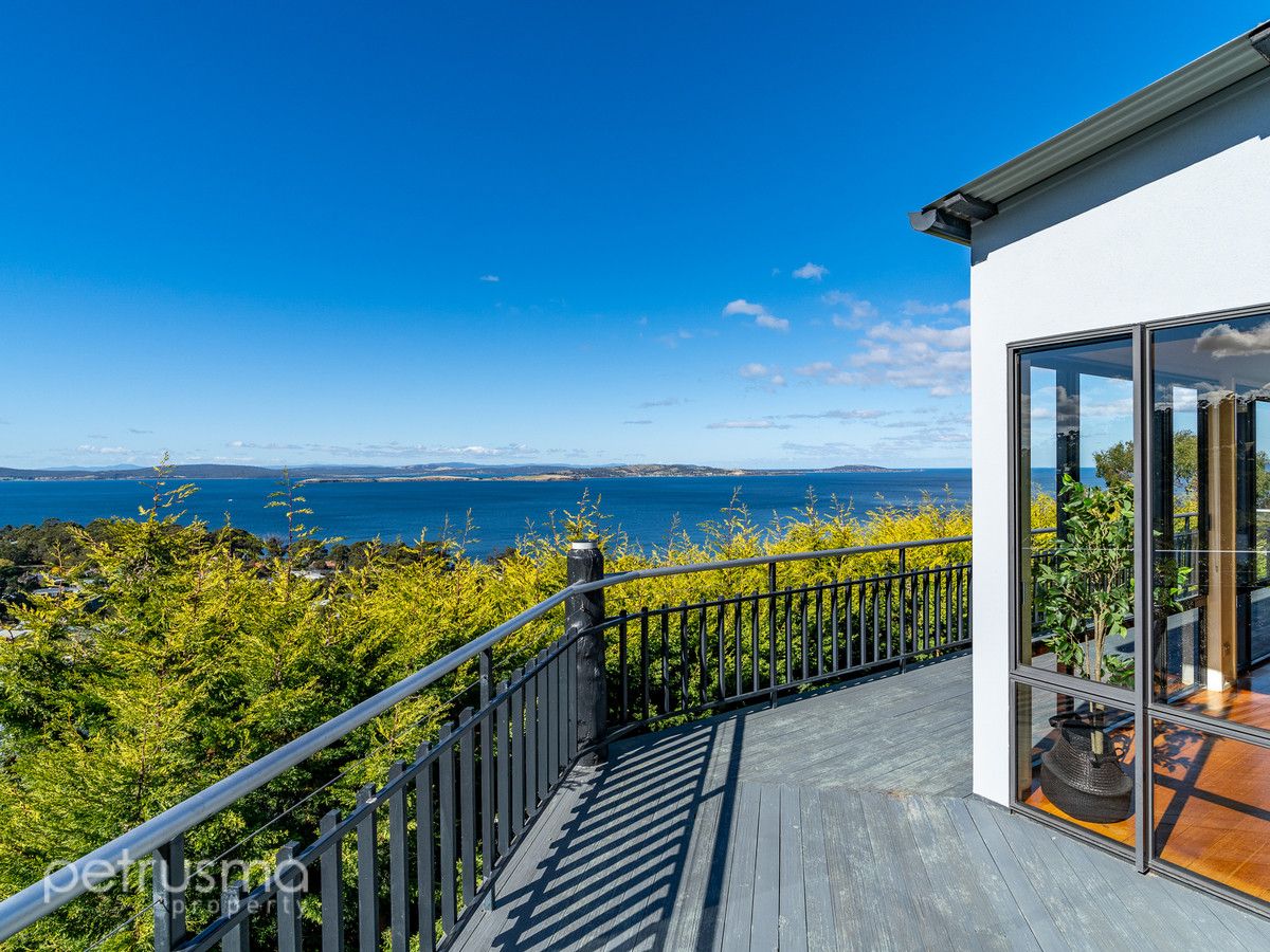 22 Bareena Road, Taroona TAS 7053, Image 0