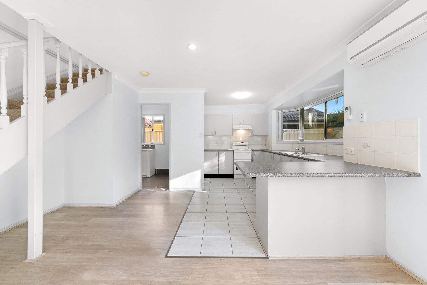 2/3 Lakeview Street, Toukley NSW 2263, Image 2