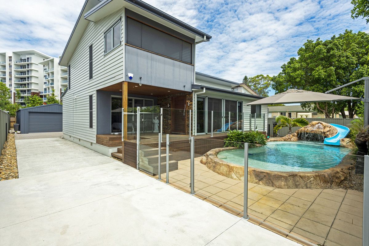 11 Nelson Avenue, Hope Island QLD 4212, Image 2