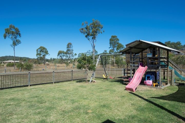 53 Luana Crescent, BURUA QLD 4680, Image 2