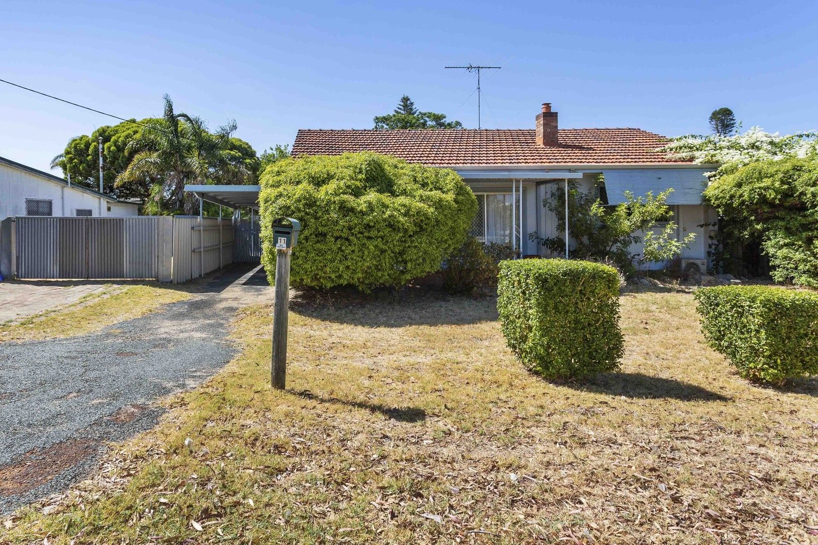 3 bedrooms House in 11 Dadger Street DUDLEY PARK WA, 6210