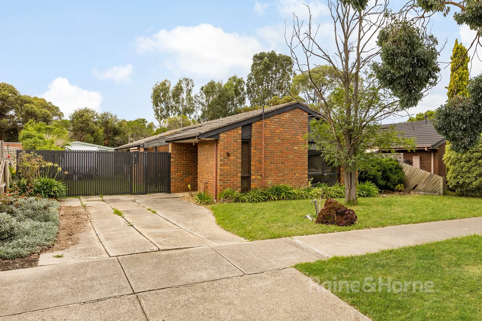 Primary image of 25 Muirfield Drive, Sunbury VIC 3429
