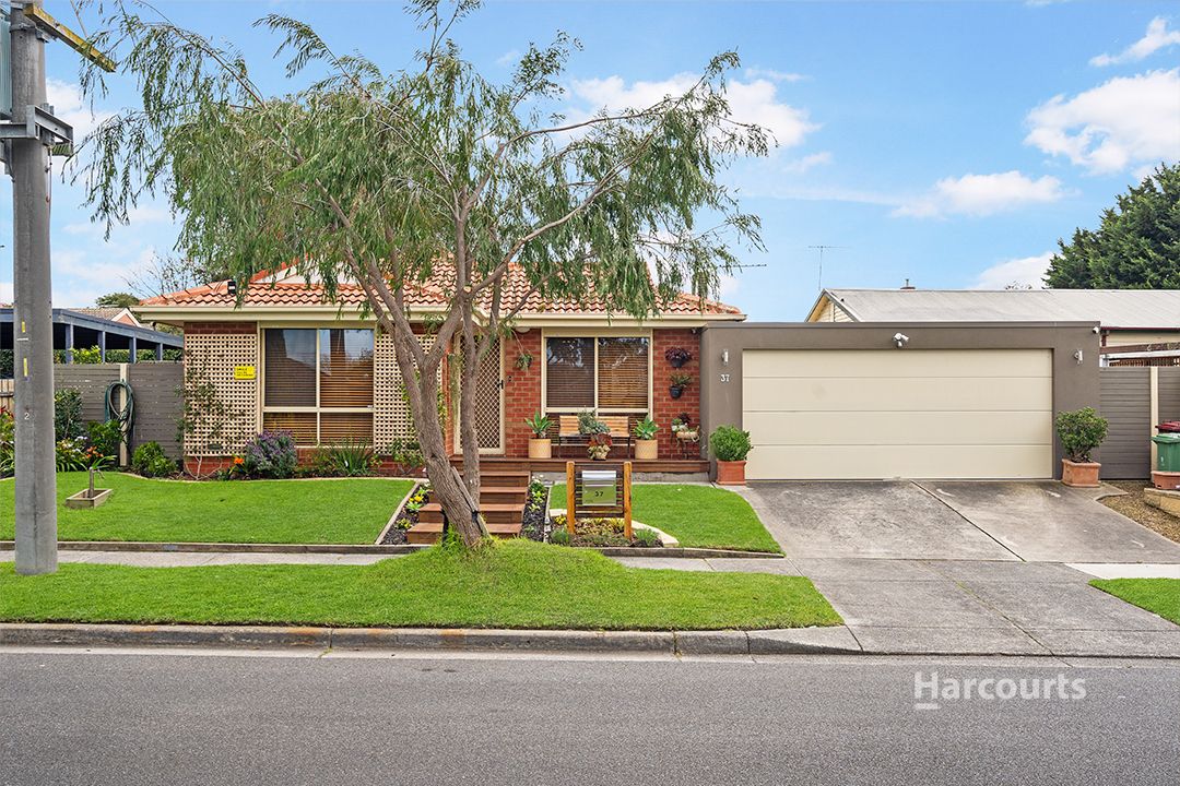 2 bedrooms House in 37 Alma Road HAMPTON PARK VIC, 3976