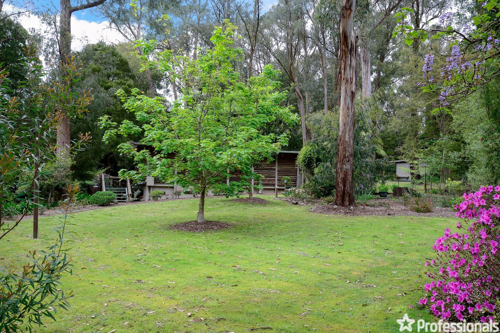 12 Wombat Crescent, East Warburton VIC 3799, Image 2