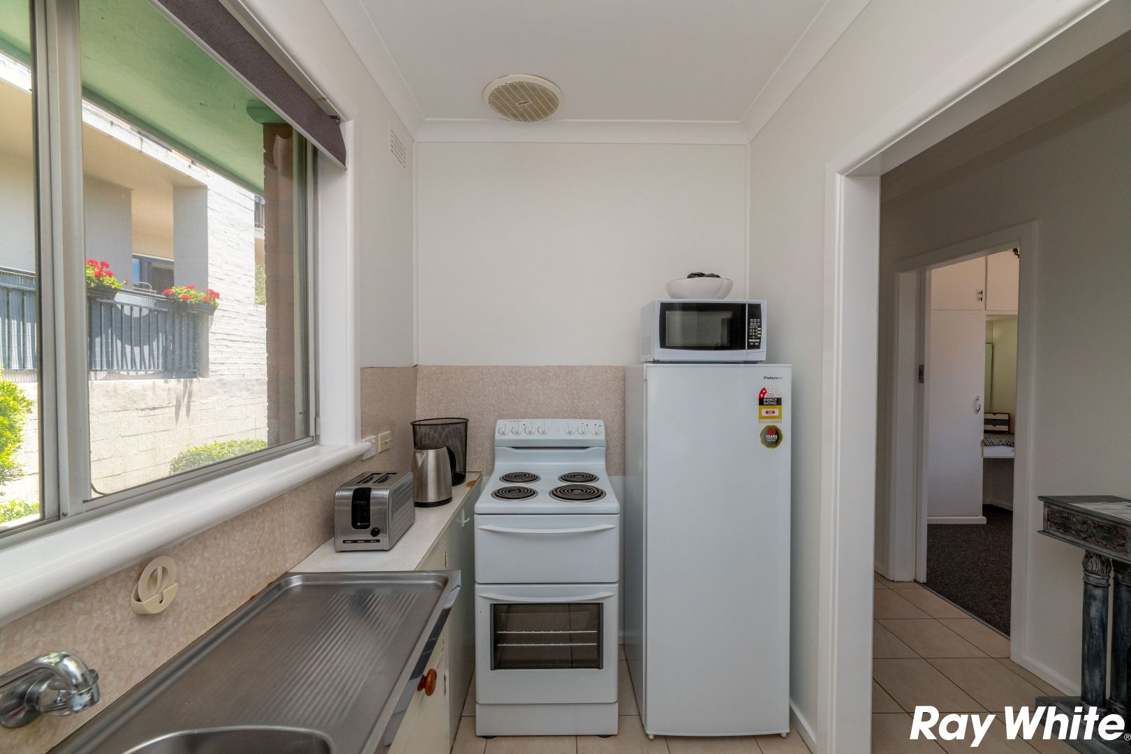 1/64 Wharf Street, Tuncurry NSW 2428, Image 2