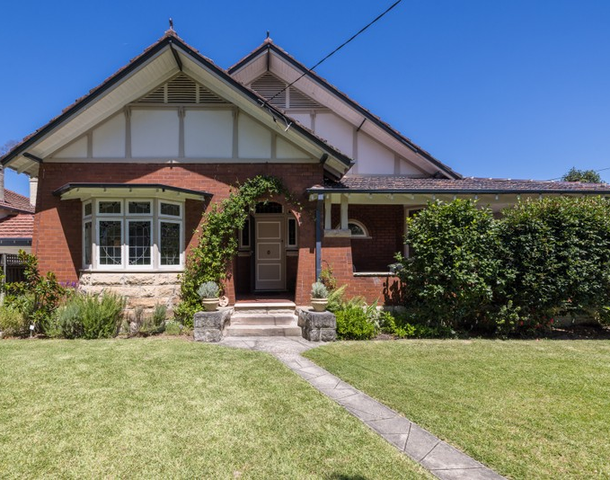 25 Duntroon Avenue, Roseville NSW 2069
