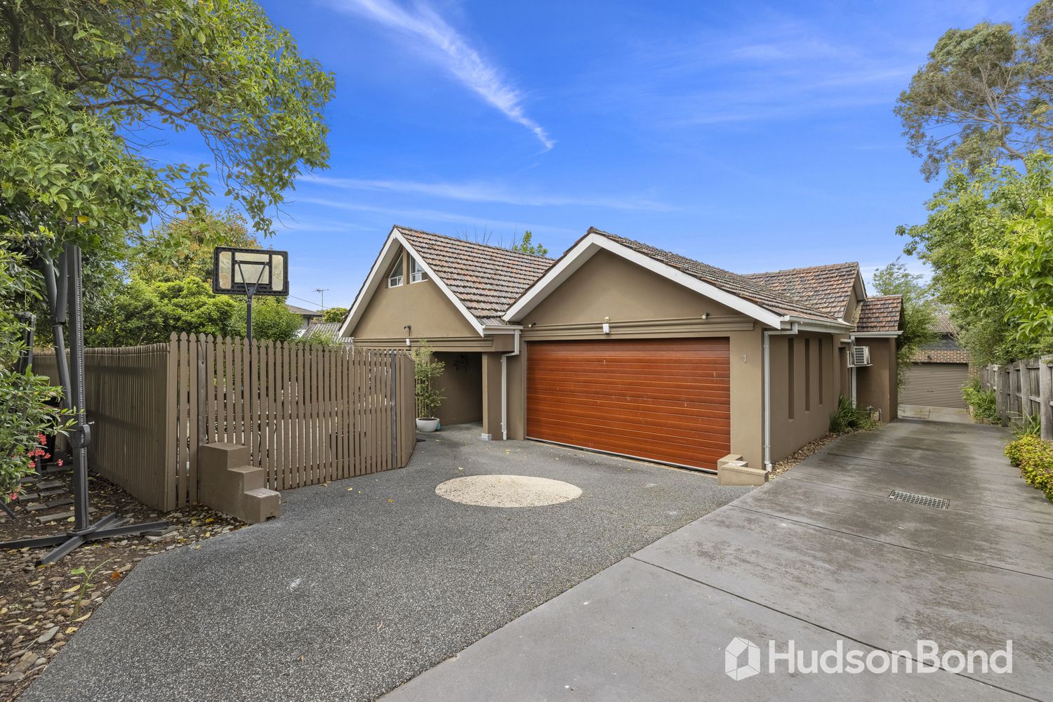 4 bedrooms Apartment / Unit / Flat in 1/34 St Clems  Road DONCASTER EAST VIC, 3109