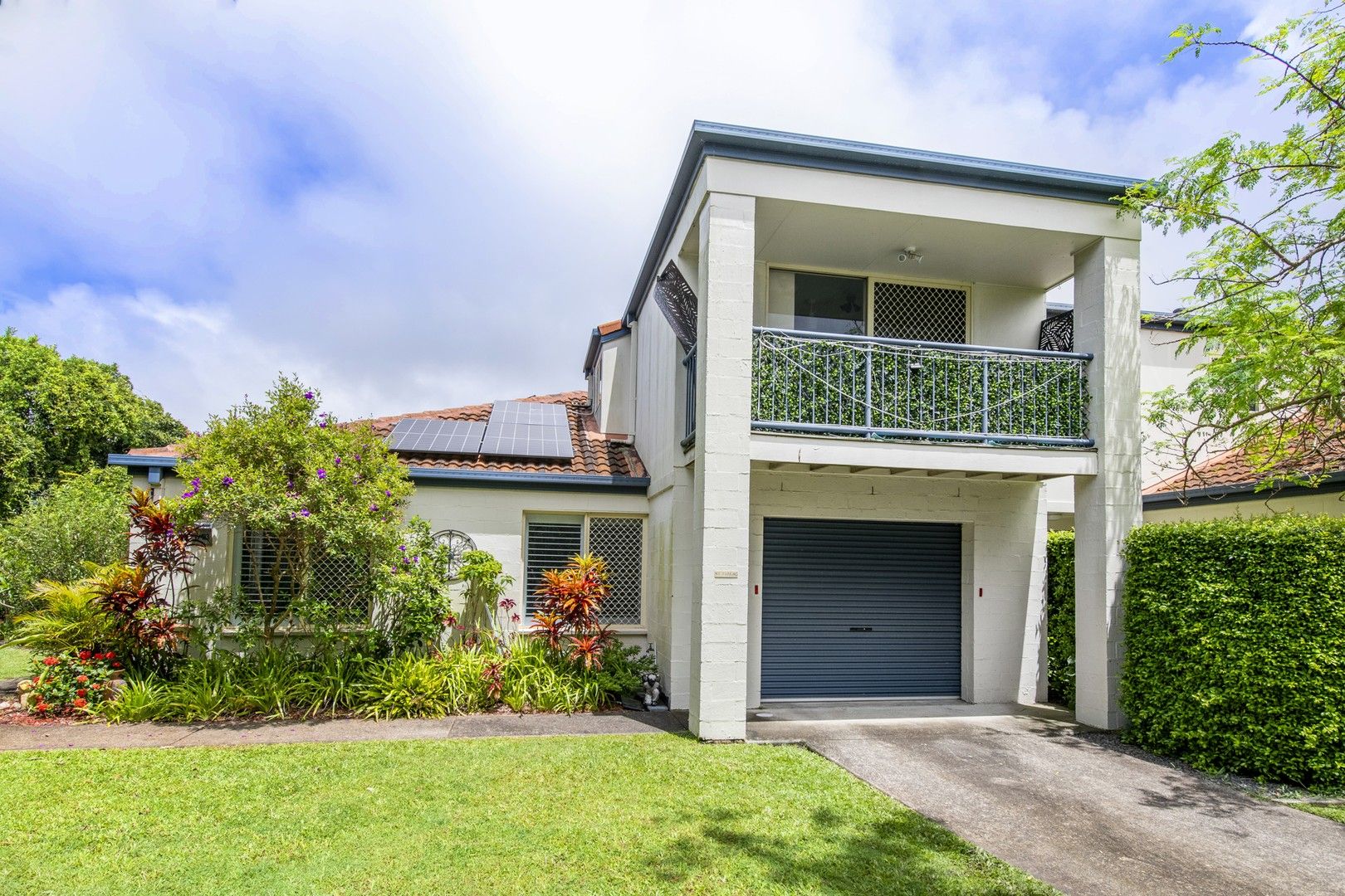 3 bedrooms Townhouse in 1/183 Government Road LABRADOR QLD, 4215