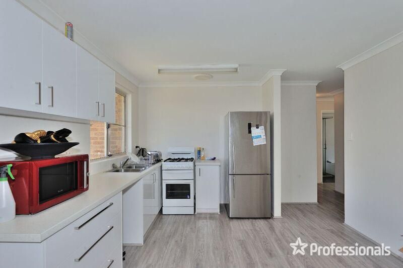 9 Barracuda Rise, Warnbro WA 6169, Image 2