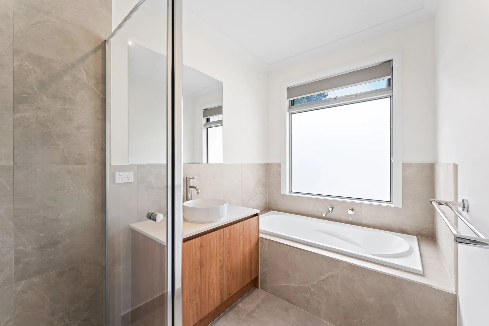 Additional image 8 of 2/12 Batman Road, Eltham VIC 3095