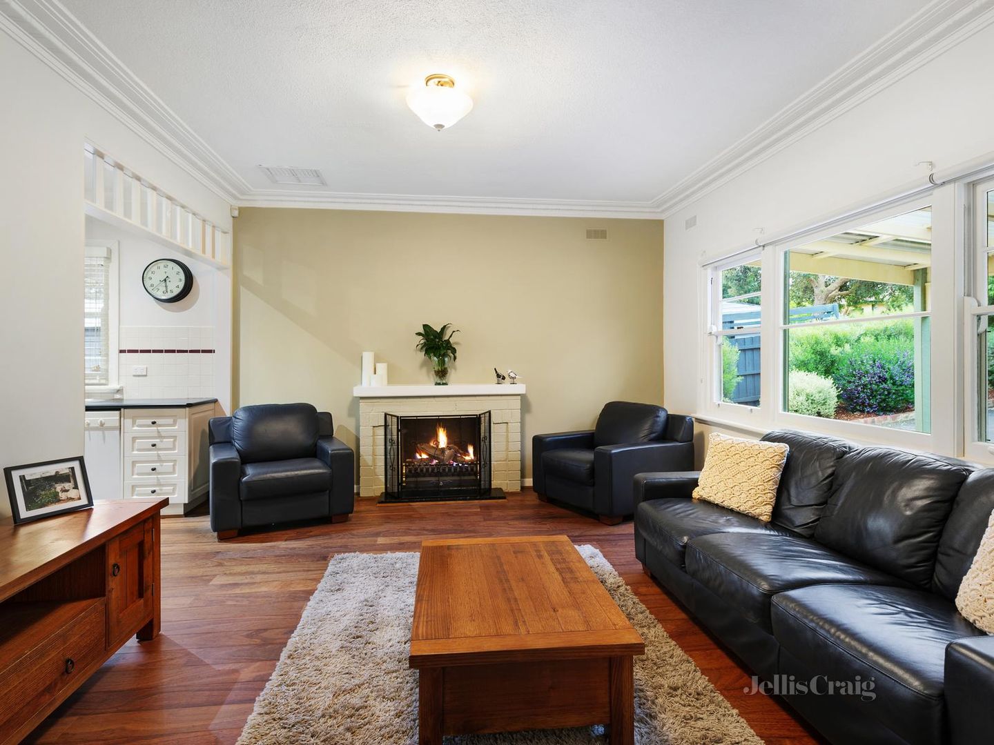 31 Beaconsfield Road, Briar Hill VIC 3088, Image 2